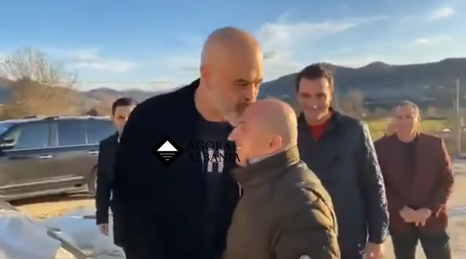 Edi Rama dhe oligarkët