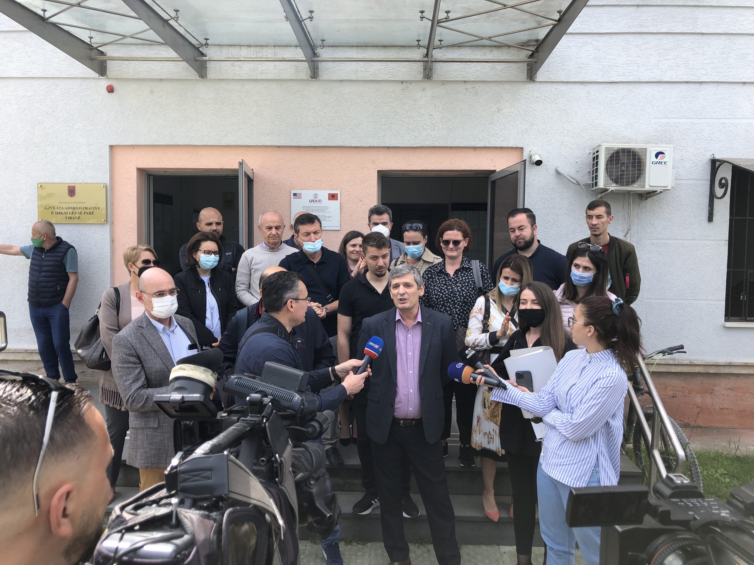 Gjykata rrëzon qeverinë dhe bashkinë: Kopshti Botanik u takon studentëve