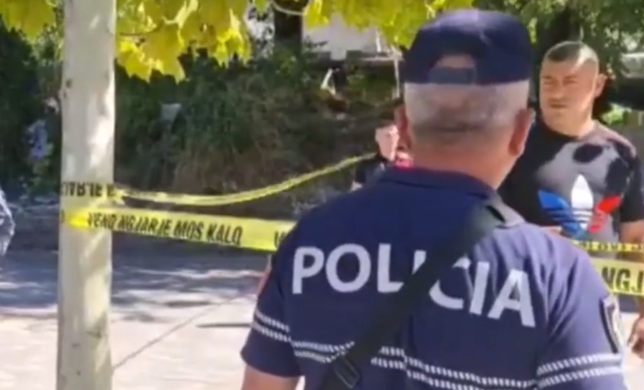 Merret peng dhe dhunohet 22-vjeçari në Fier