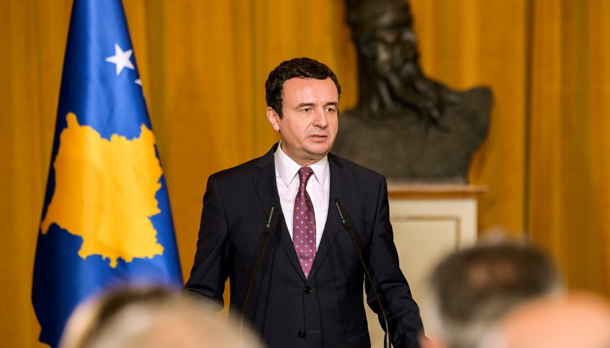 Albin Kurti ia bën Serbisë ‘8 me 2’/Lëvizja e tij befason edhe SHBA-të