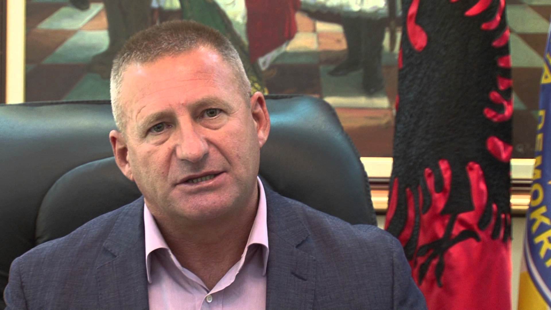 Nard Ndoka nuk heq dorë nga kapërcimet politike/Ikën nga Basha dhe shkon te kundërshtari i tij