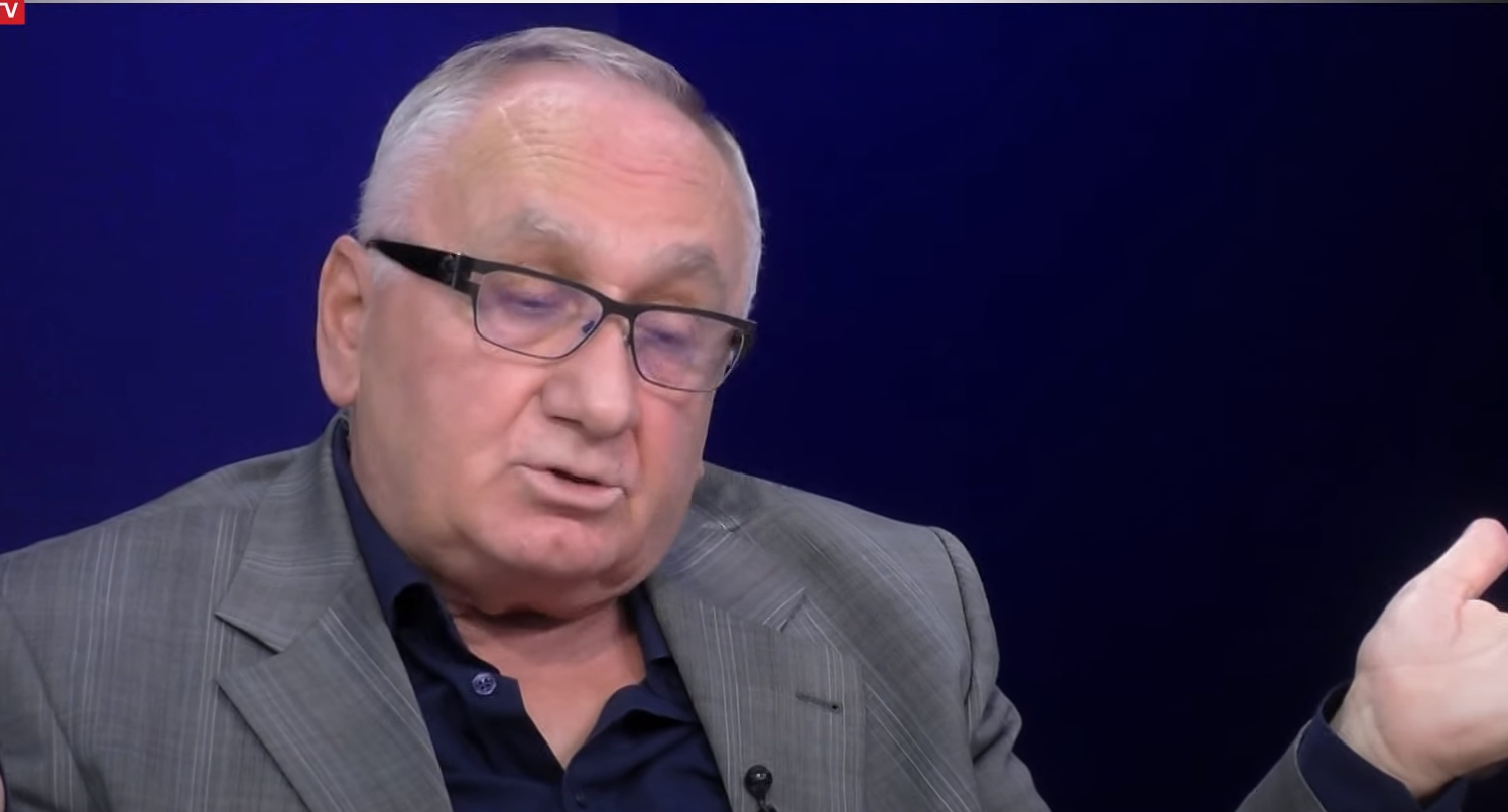 (VIDEO) Vaksinimi/’Çmendet’ doktori i Ramës: Edhe nëse gratë nuk lindin fëmijë nuk është fatkeqësia më e madhe e kësaj bote