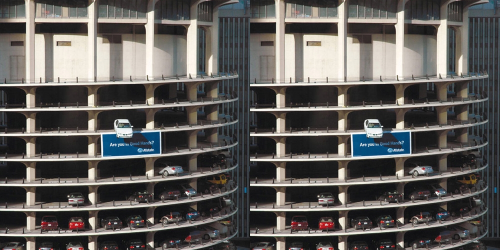 Aksident i pazakontë në Prishtinë! Makina bie nga parkingu nëntokësor (VIDEO)
