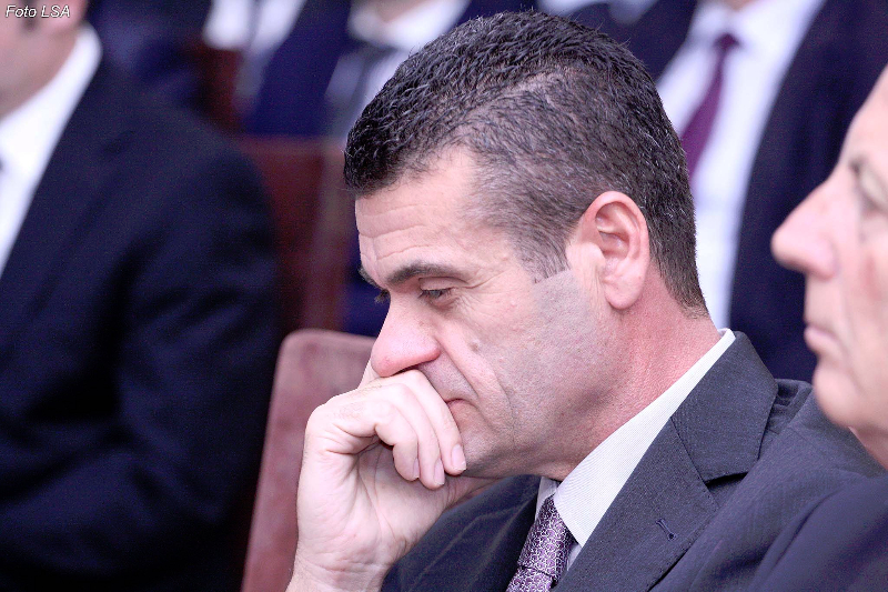Astrit Patozi nxjerr “zbuluar” Ilir Metën: Prova pse ai është drejt shkarkimit
