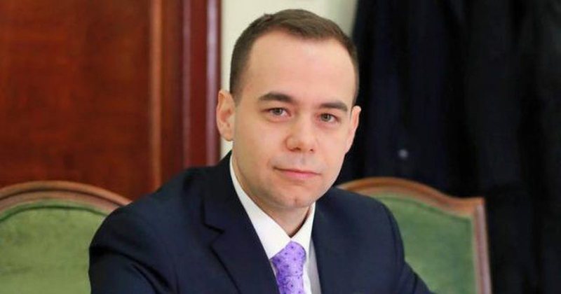 Mbërrin në Policinë e Tiranës urdhri për arrestimin e ish-deputetit Alqi Bllako/ Policia i rrethon shtëpinë, zbulohet çfarë pritet të ndodhë