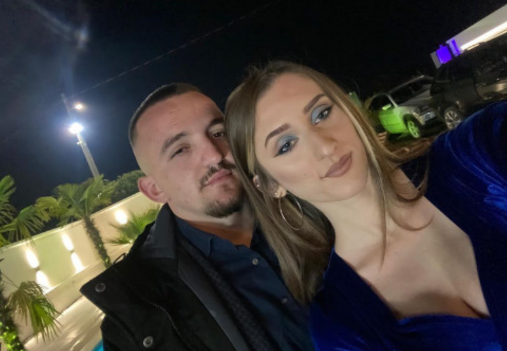 “Sa me fat jam që jetën do e ndaj me ty”/U fejuan 2 ditë më parë, por aksidenti tragjik u preu jetën në mes! Kush janë këngëtari dhe partnerja e tij, që…