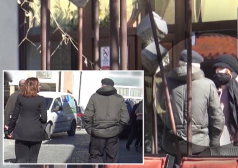 “Hajde se do mësohesh”/ Zbulohet skandali, demaskohet profesori pedofil/ Ja si ra në grackën e gazetares