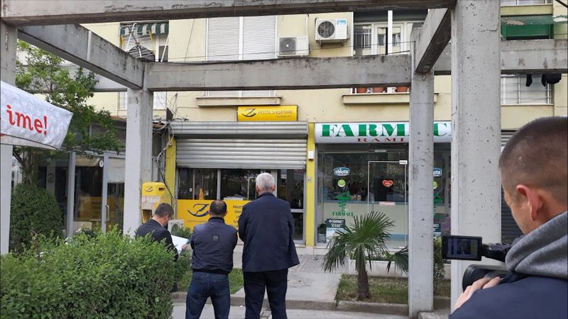Ndodh në mes të ditës në kryeqytet/ Grabitet nga një person i armatosur filiali i Postës Shqiptare, kërcënohet me jetë punonjësi