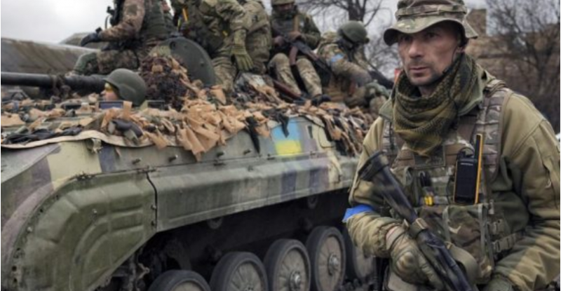 Ushtarët ukrainas thirrje të fortë Perëndimit, firmosin me gjak…