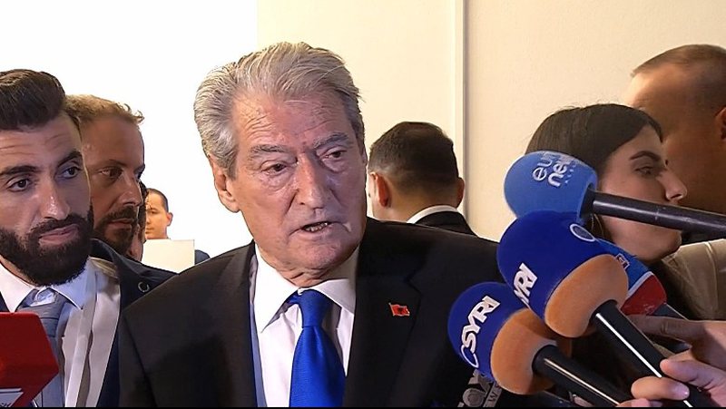 Kuvendi i PD-së, Berisha flet për deputetët që munguan: U takonte t’i bashkoheshin shumicës, qëllimi im ka qenë…