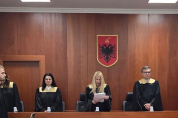 Një histori me dy reforma!